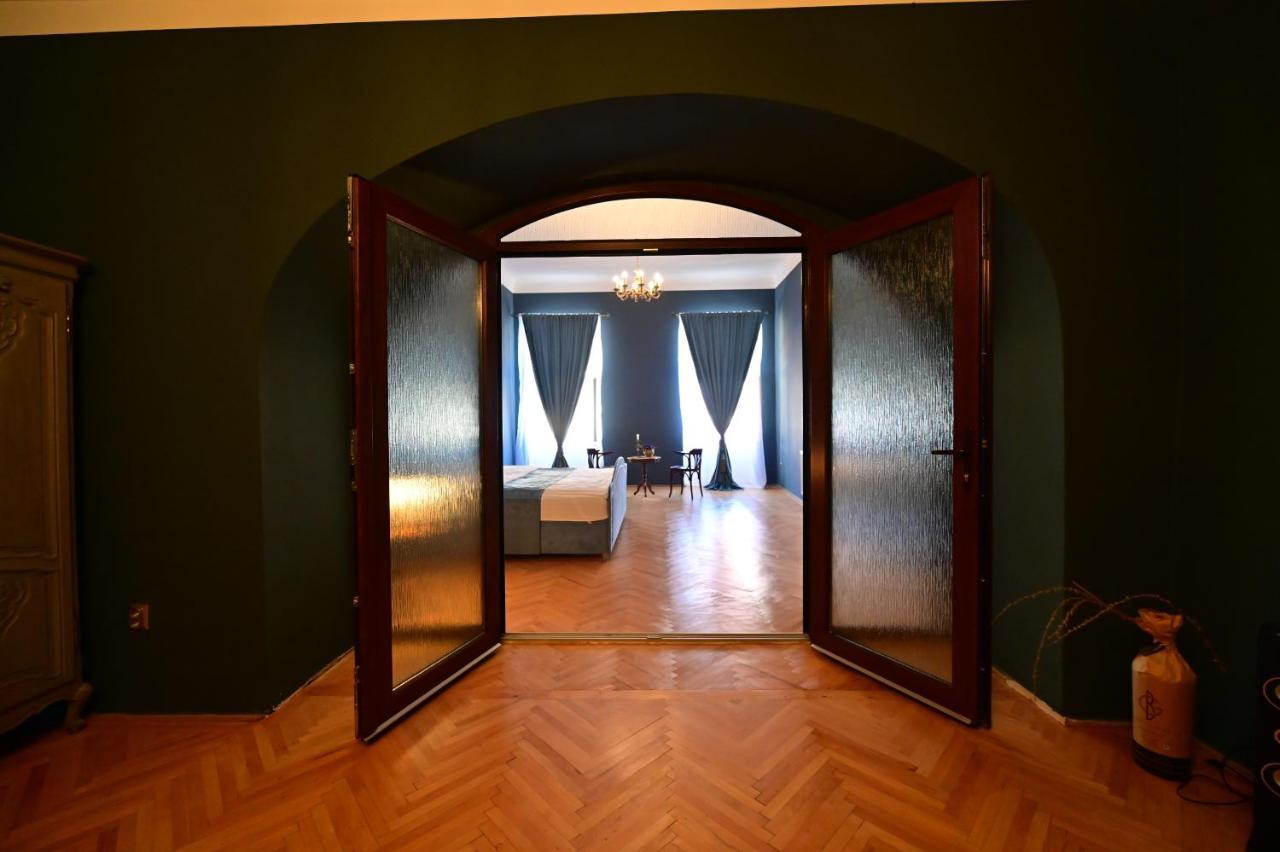 Lovely 2 Bedroom Apartment In Historic City Center سيبيو المظهر الخارجي الصورة