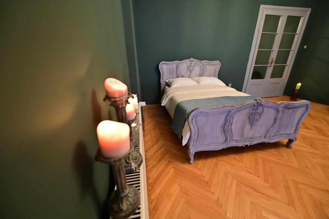 Lovely 2 Bedroom Apartment In Historic City Center سيبيو المظهر الخارجي الصورة