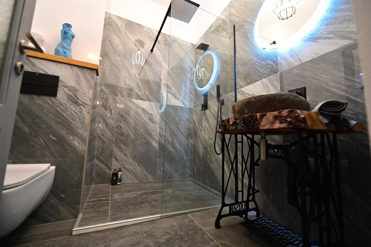 Lovely 2 Bedroom Apartment In Historic City Center سيبيو المظهر الخارجي الصورة